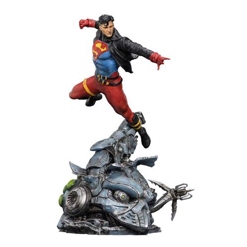DC Comics Estatua 1/10 Deluxe Art Scale Superboy 28 cm