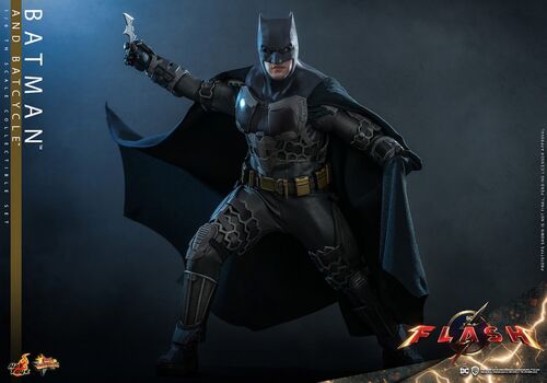 The Flash Figura con Vehculo Movie Masterpiece 1/6 Batman & Batcycle Set 30 cm