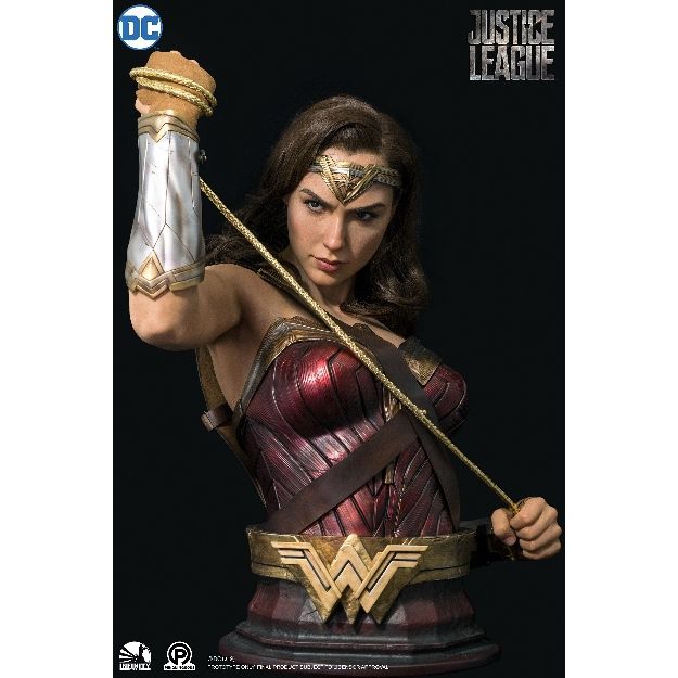 DC Comics: Wonder Woman Life Sized Bust ***AGOTADO***
