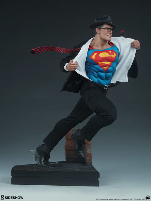 DC Comics: Superman Call to Action Premium Statue